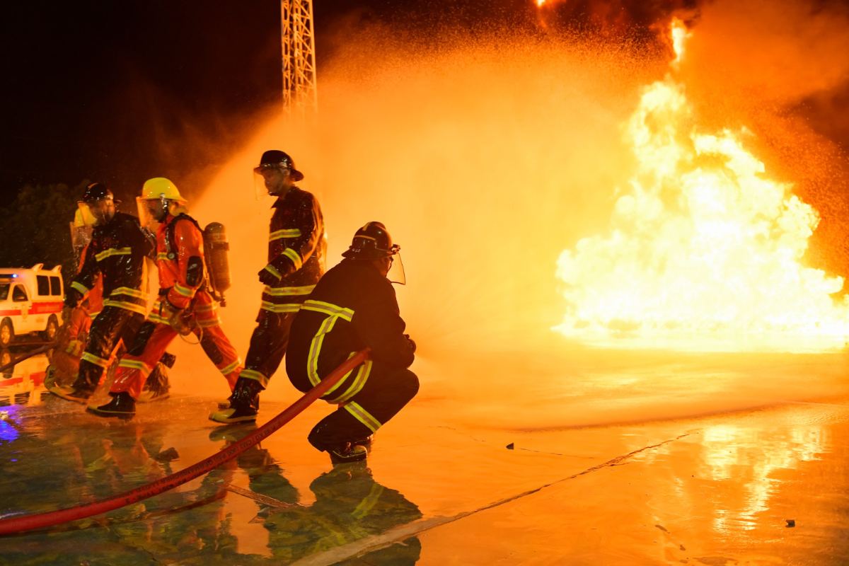 Atac rusesc cu dronă la Harkov. Cinci răniți, inclusiv un copil de 4 ani. Incendiu pe 2.500 mp