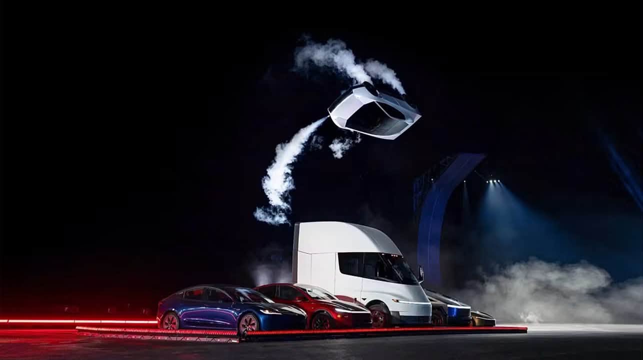 Tesla Roadster „zburătoare”, disponibilă pentru rezervare în România. Cât costă avansul și versiunea Thrust