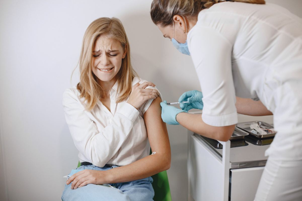 Vaccin antigripal 2026: 370.000 de doze disponibile în România. Peste 400.000 de români s-au vaccinat deja.  Când ajunge următorul transport