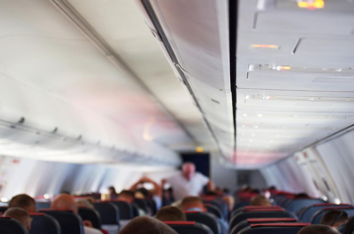 Amenințare cu deturnarea unui avion United Airlines. Aeronava cu 150 de pasageri s-a întors la Las Vegas