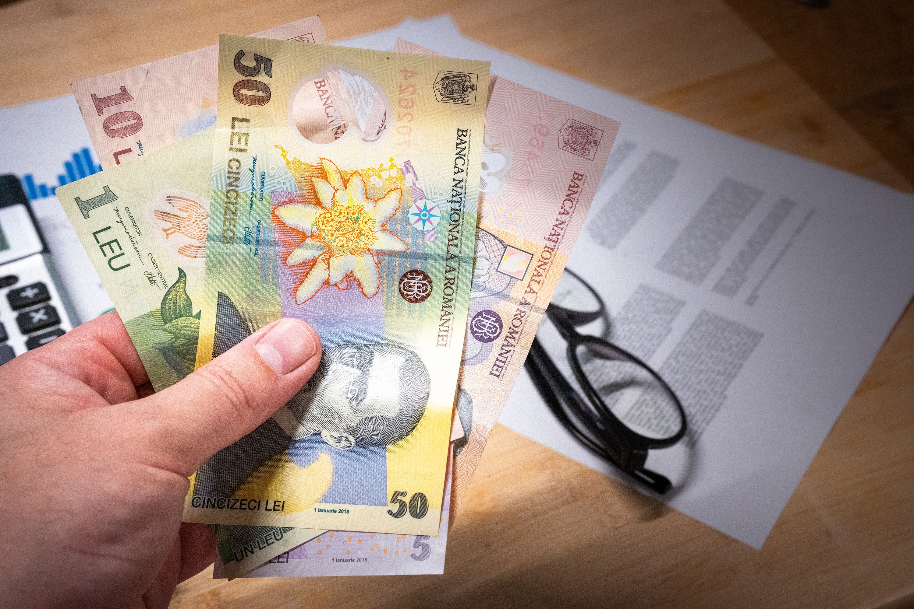 Noi scumpiri îi așteaptă pe români până la sfârșitul anului 2026. BNR avertizează că inflația crește