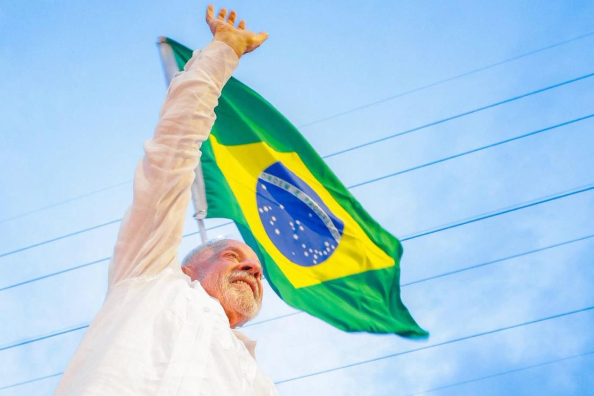 Lula da Silva a câștigat un nou mandat în Brazilia: Reacții din întreaga lume. Bolsonaro cere anularea turului doi